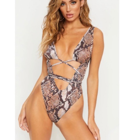 Pretty little thing Brown snake onepiece ✨ - Picture 1 of 3